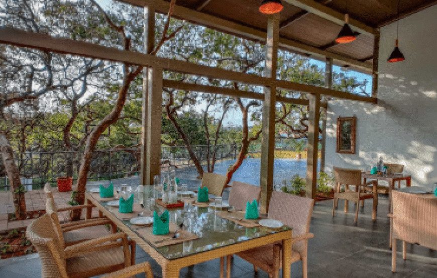 PREMIUM ROOM WITH BALCONY